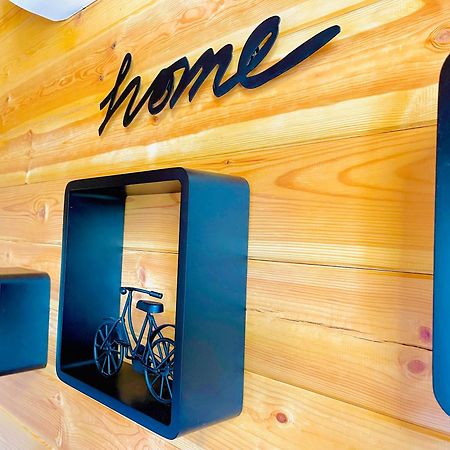 Tiny House Deluxe Para Escapada Con Jacuzzi Murcia Eksteriør billede